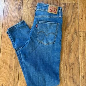 Levi’s 721 High Rise jeans